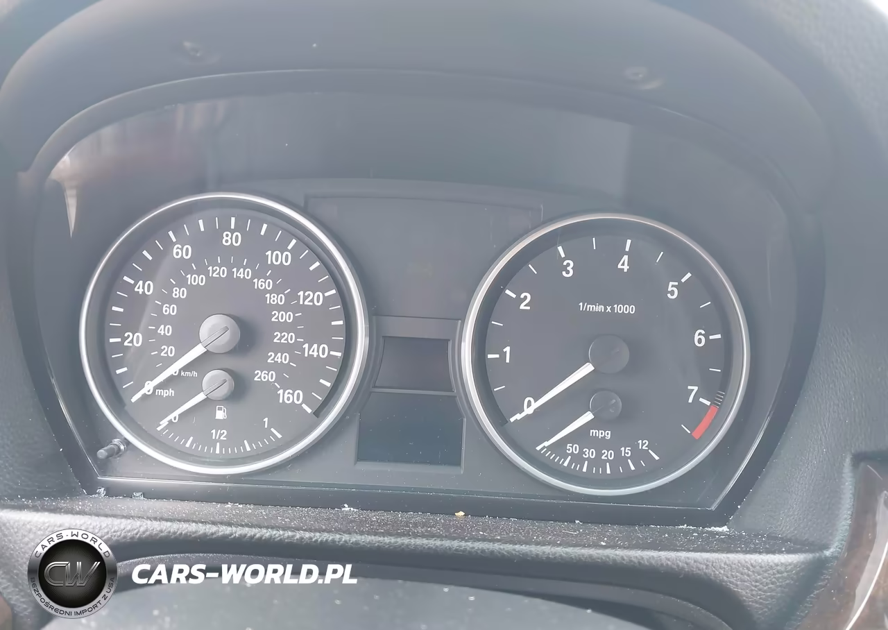 2007 BMW 328Xi VIN:WBAVC93567KX61460 - 7