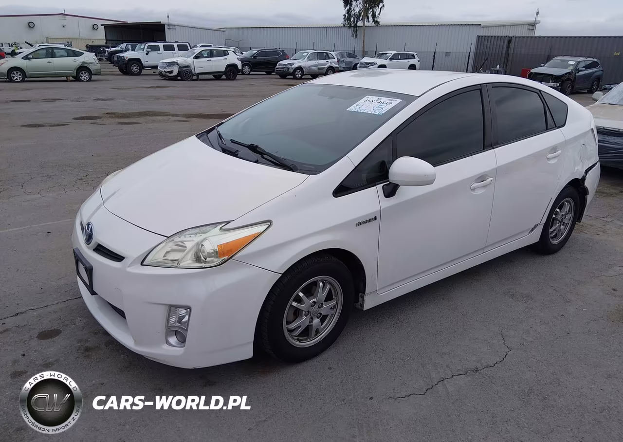 2011 Toyota Prius Two VIN:JTDKN3DU0B0325033 - 2