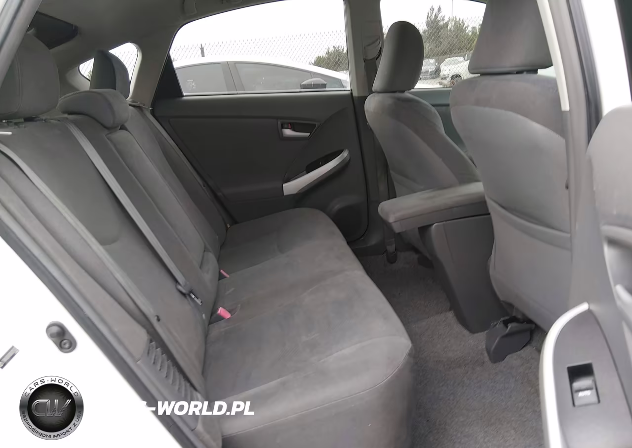 2011 Toyota Prius Two VIN:JTDKN3DU0B0325033 - 8