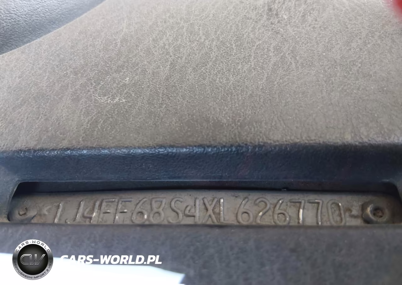 1999 Jeep Cherokee Classic-Sport VIN:1J4FF68S4XL626770 - 9