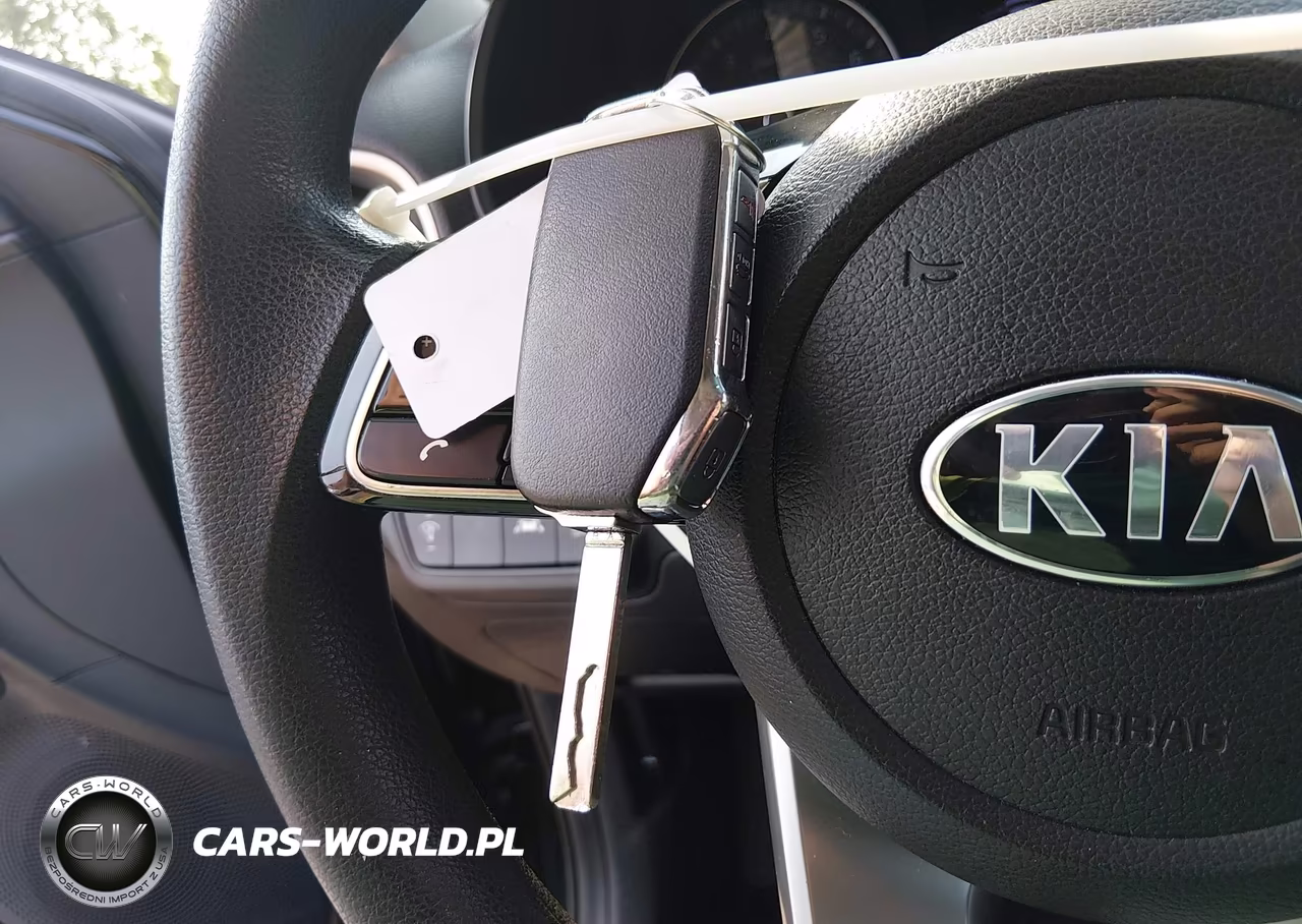 2019 Kia Forte Lxs VIN:3KPF24AD1KE089410 - 11