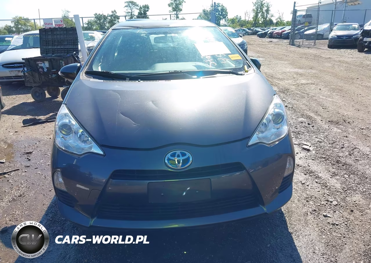 2014 Toyota Prius C Two VIN:JTDKDTB33E1073497 - 12