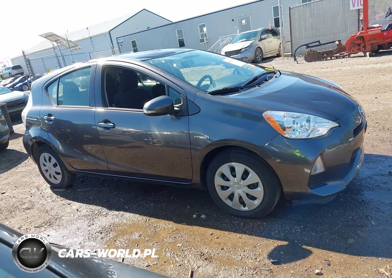 2014 Toyota Prius C Two VIN:JTDKDTB33E1073497 - 13