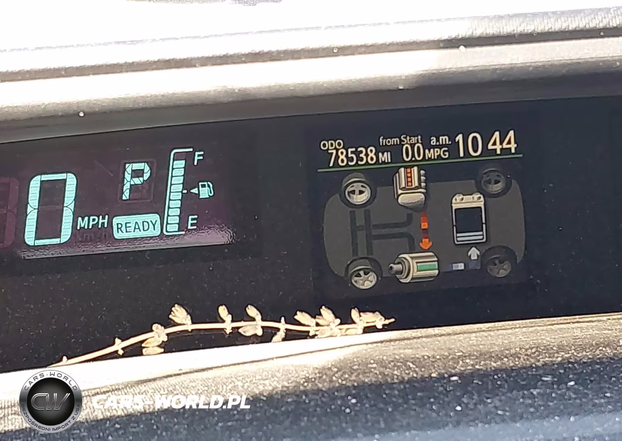 2014 Toyota Prius C Two VIN:JTDKDTB33E1073497 - 7