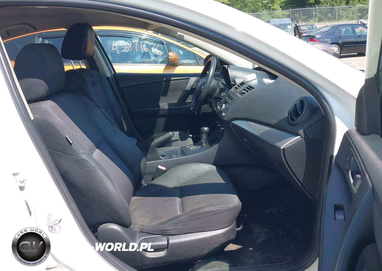 2013 Mazda Mazda3 I Sport VIN:JM1BL1UP6D1759345 - 5