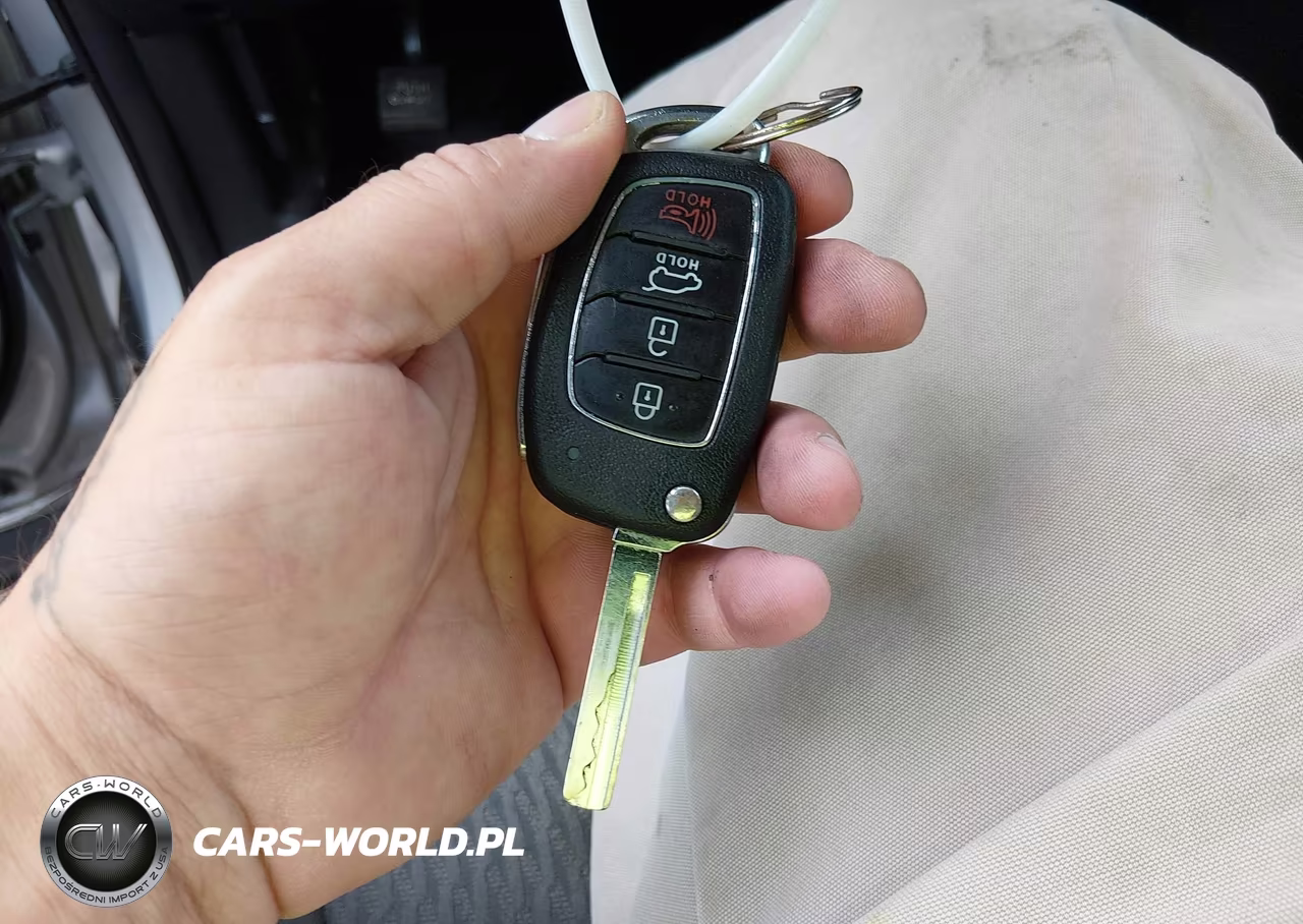 2018 Hyundai Santa Fe Se VIN:KM8SMDHF1JU268221 - 11