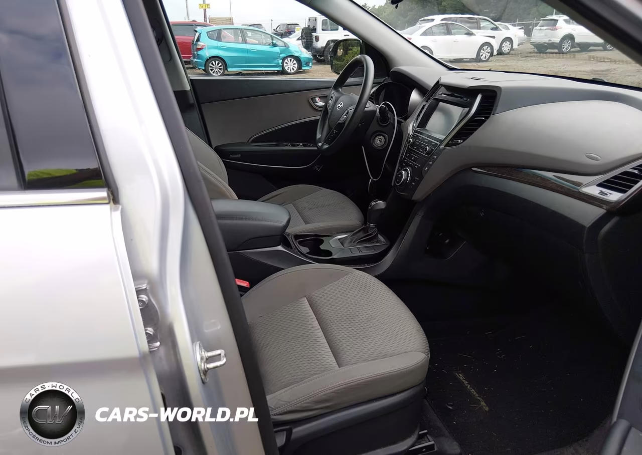 2018 Hyundai Santa Fe Se VIN:KM8SMDHF1JU268221 - 5
