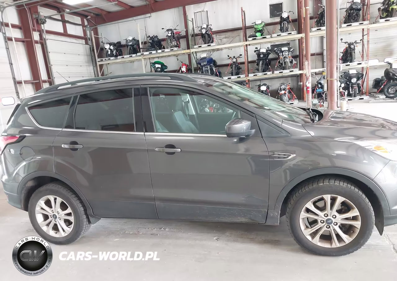 2018 Ford Escape Se VIN:1FMCU9GD7JUD31145 - 14