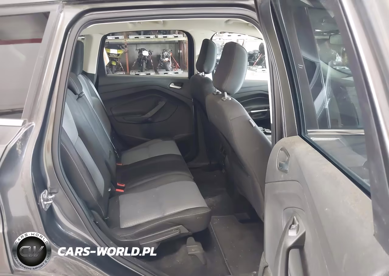 2018 Ford Escape Se VIN:1FMCU9GD7JUD31145 - 8