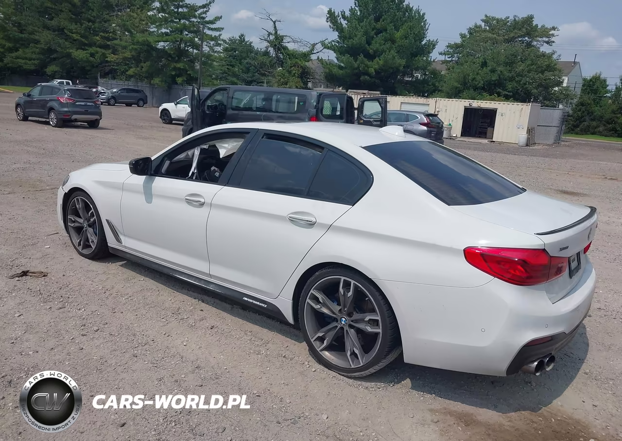 2018 BMW M550I xDrive VIN:WBAJB9C56JB049569 - 3