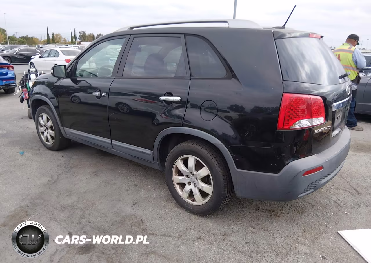 2012 Kia Sorento Lx V6 VIN:5XYKT4A28CG280255 - 3