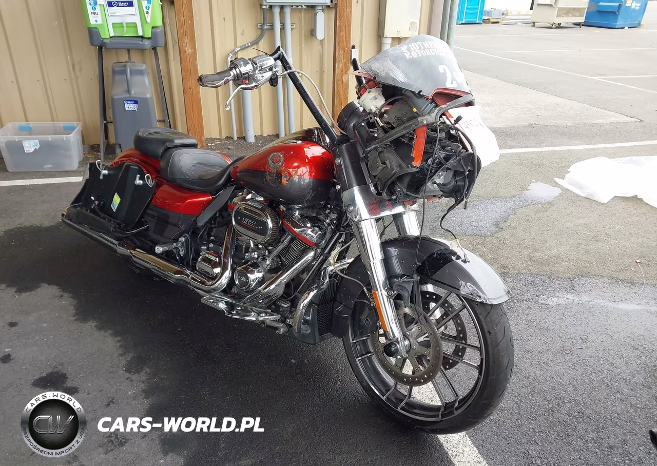 2018 Harley-Davidson Fltrxse Cvo Road Glide