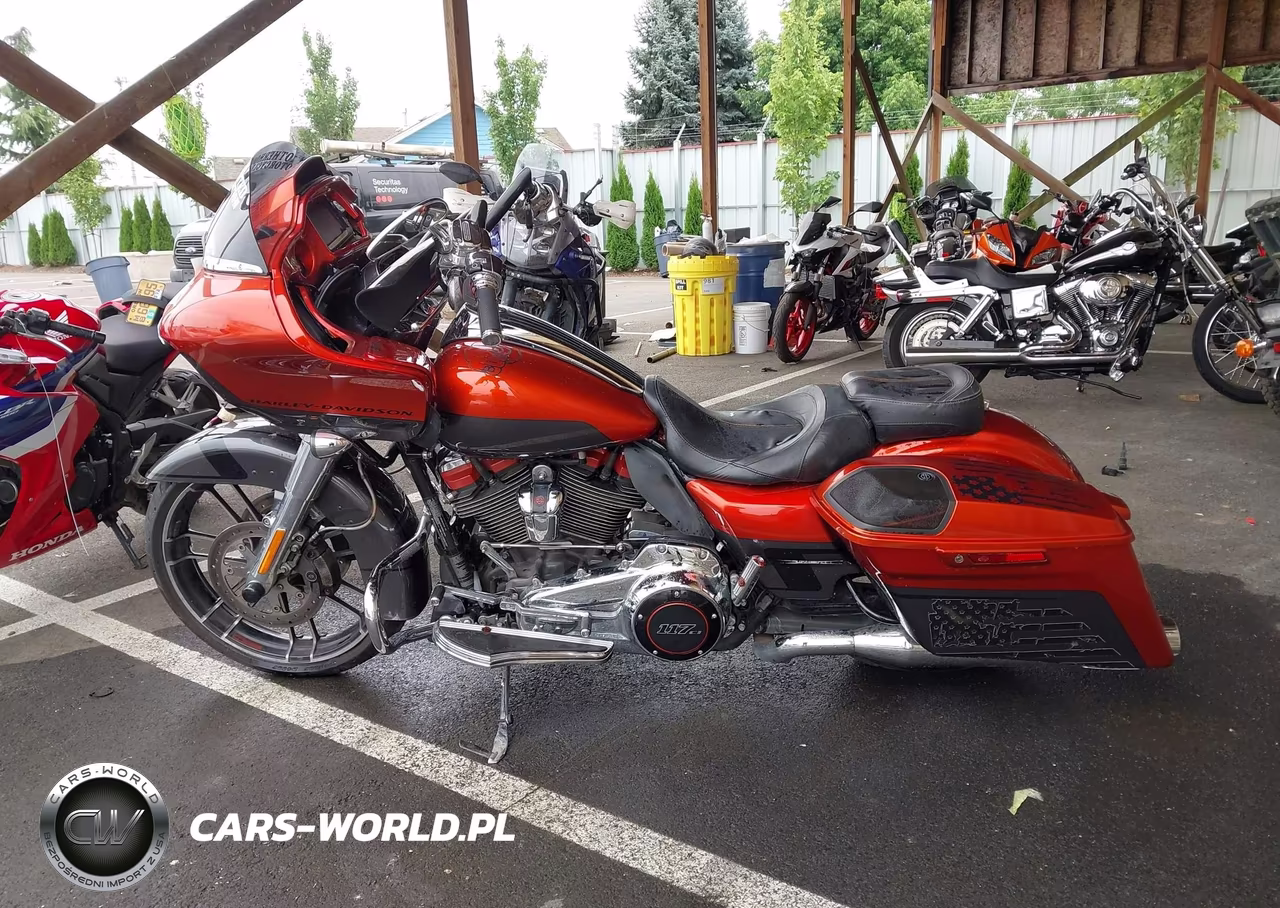 2018 Harley-Davidson Fltrxse Cvo Road Glide VIN:1HD1TCL14JB951355 - 13