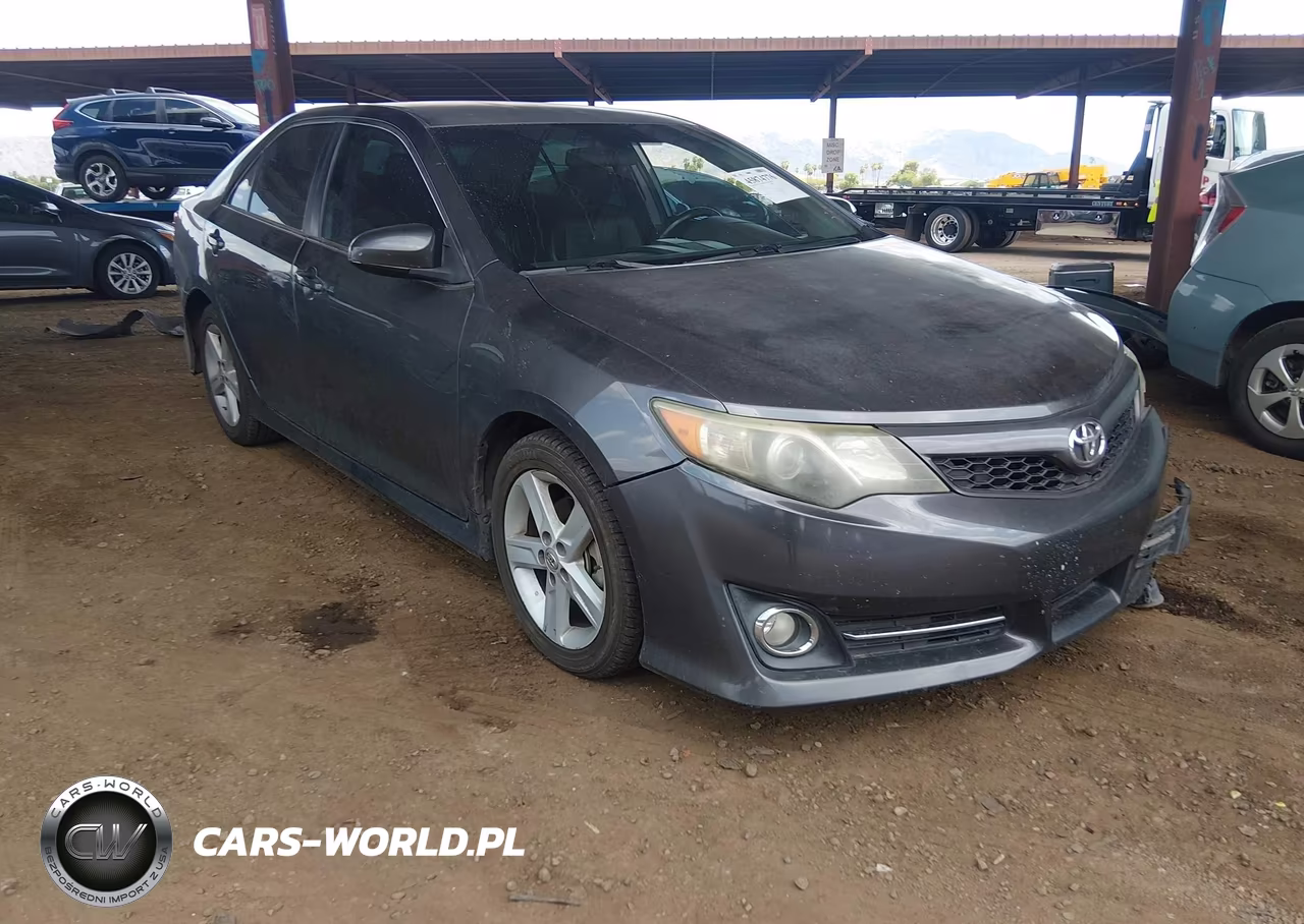 2013 Toyota Camry Se – zdjęcie 1 z 16
