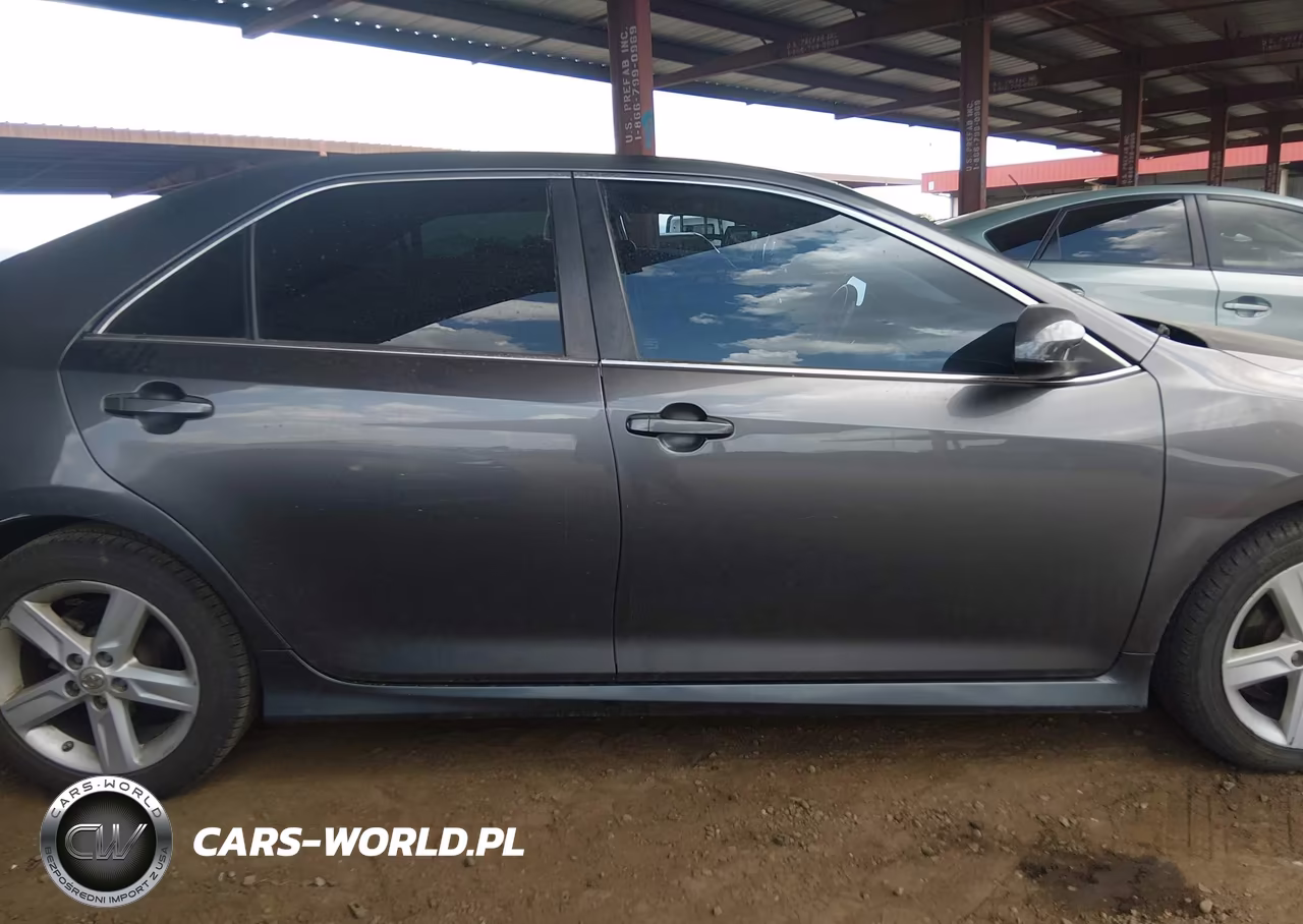 2013 Toyota Camry Se VIN:4T1BF1FK4DU258358 - 13