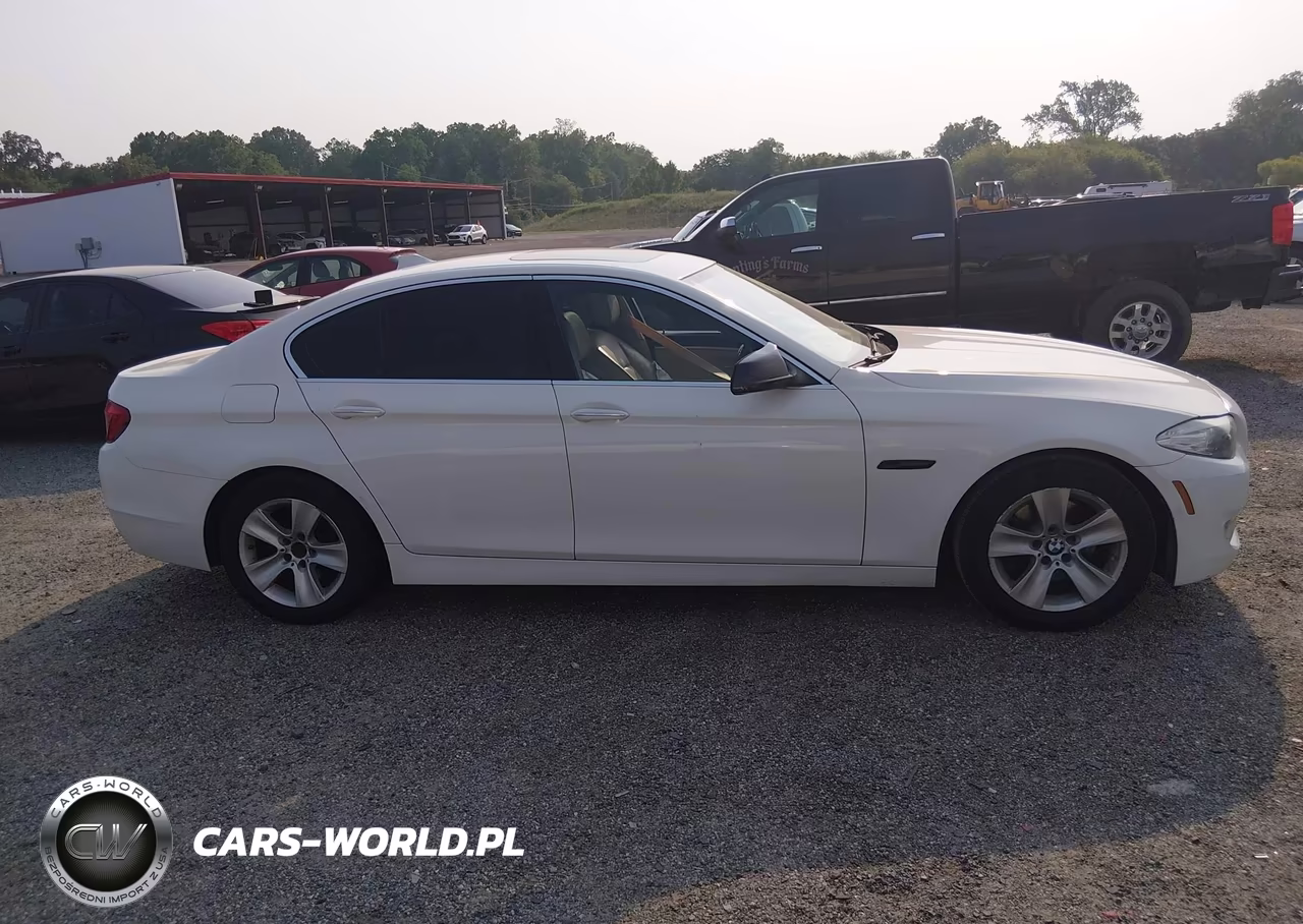 2011 BMW 528I VIN:WBAFR1C59BC260263 - 13