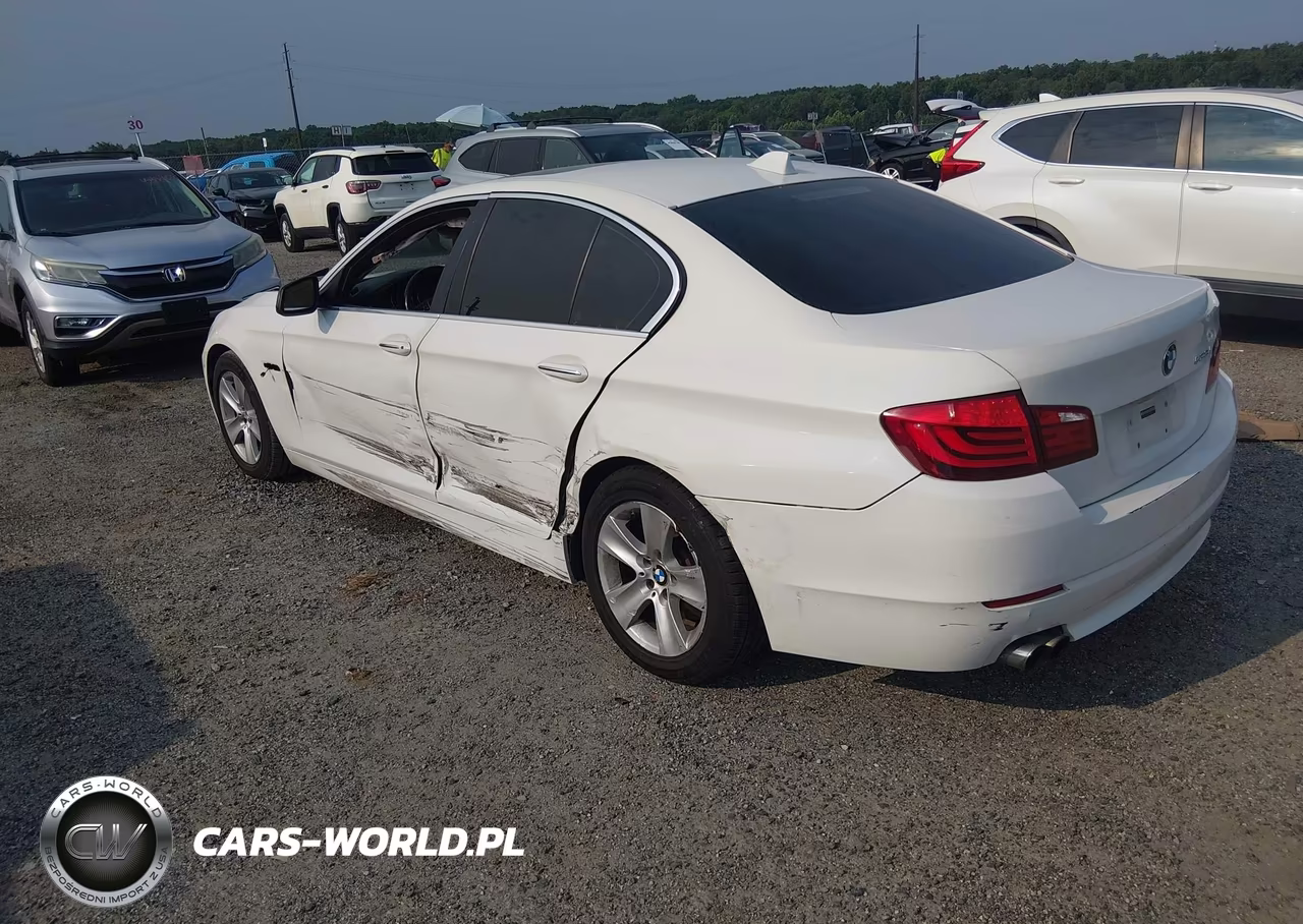 2011 BMW 528I VIN:WBAFR1C59BC260263 - 3