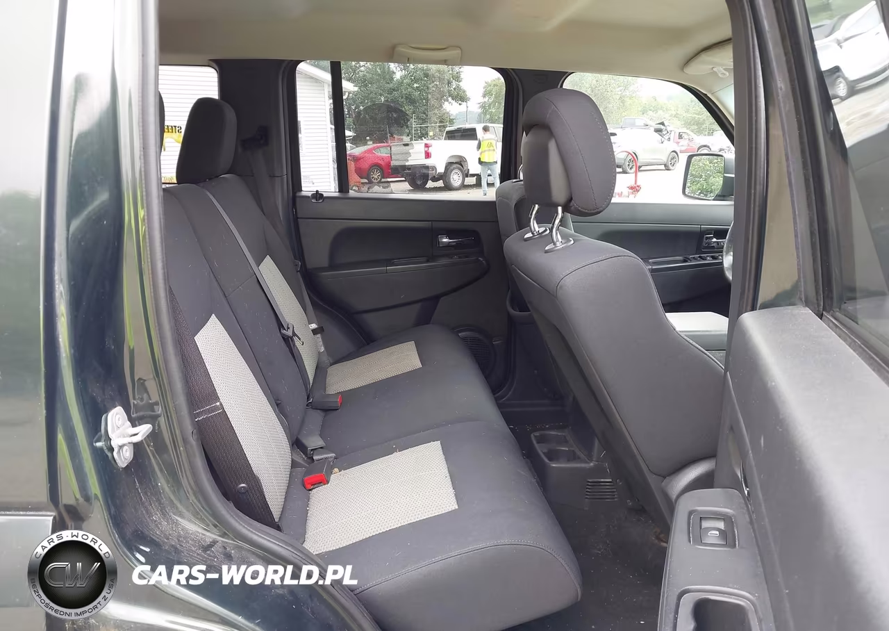 2010 Jeep Liberty Sport VIN:1J4PN2GK4AW141312 - 8