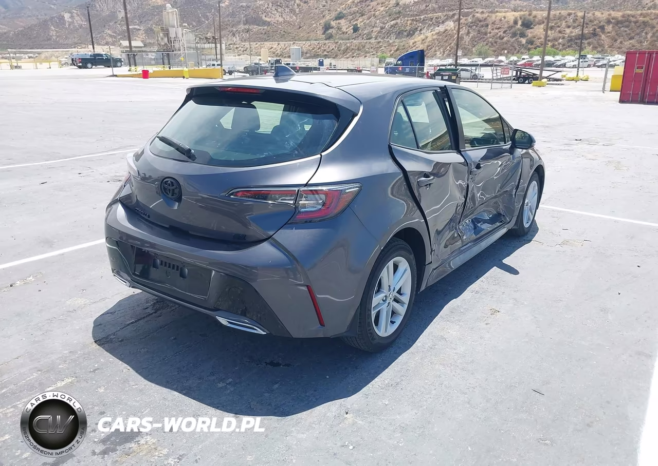 2022 Toyota Corolla Se VIN:JTND4MBE2N3183165 - 4