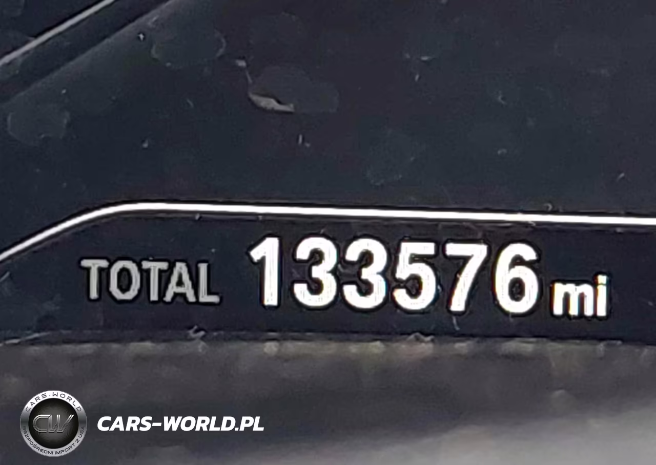2018 BMW 740I xDrive VIN:WBA7E4C55JGV24023 - 15