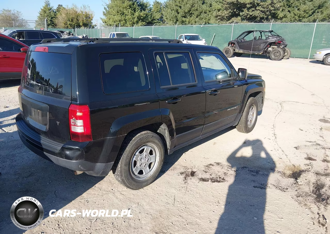 2016 Jeep Patriot Sport VIN:1C4NJPBA4GD669554 - 4
