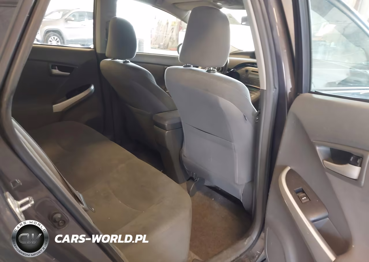 2011 Toyota Prius Two VIN:JTDKN3DU6B0283483 - 8