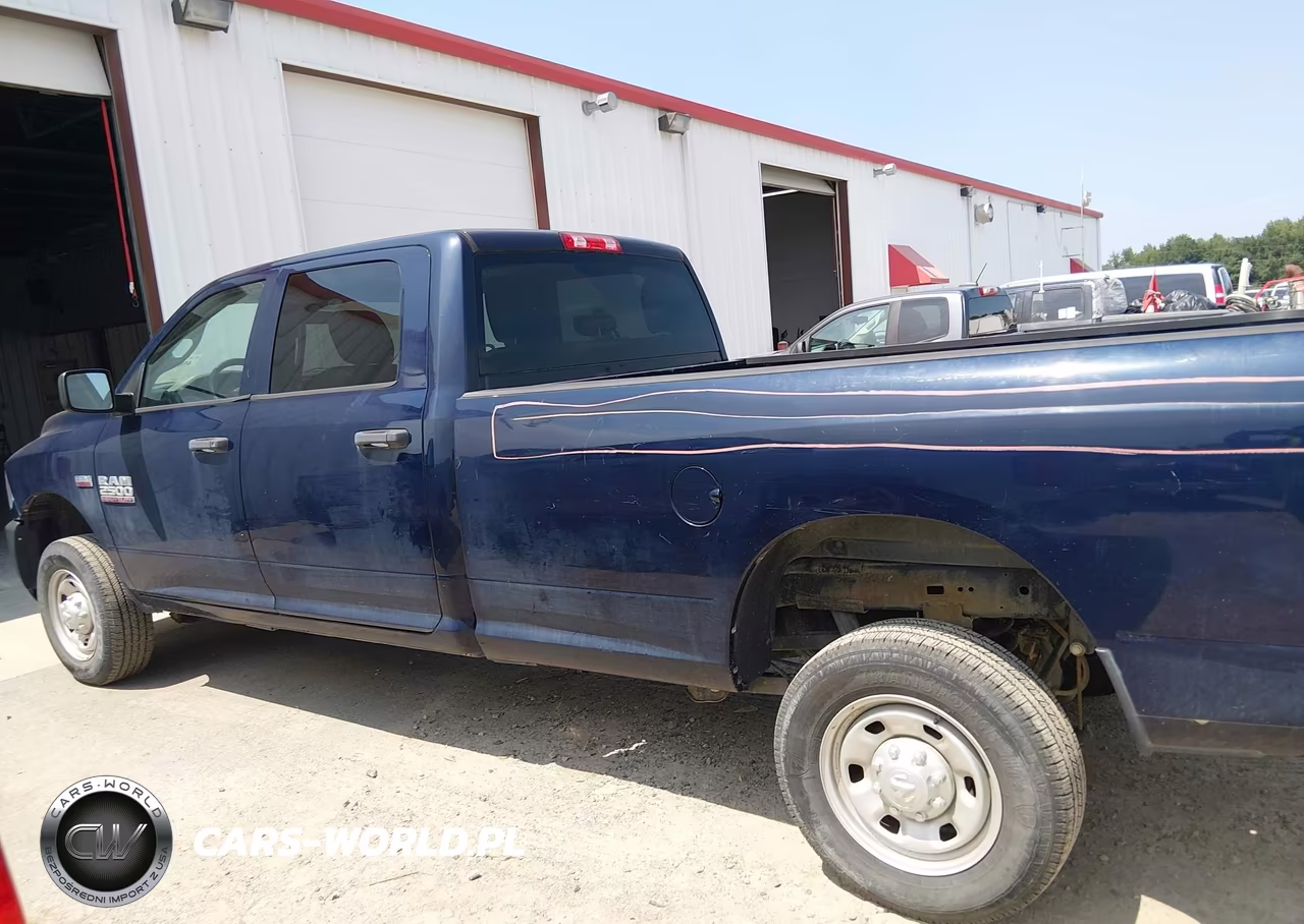 2018 Ram 2500 Tradesman 4X4 8' Box VIN:3C6TR5HT5JG375210 - 15