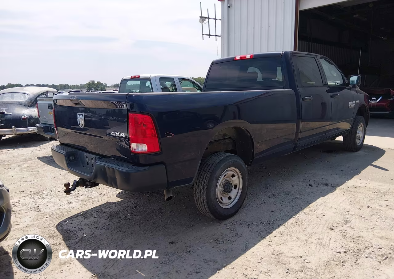 2018 Ram 2500 Tradesman 4X4 8' Box VIN:3C6TR5HT5JG375210 - 4