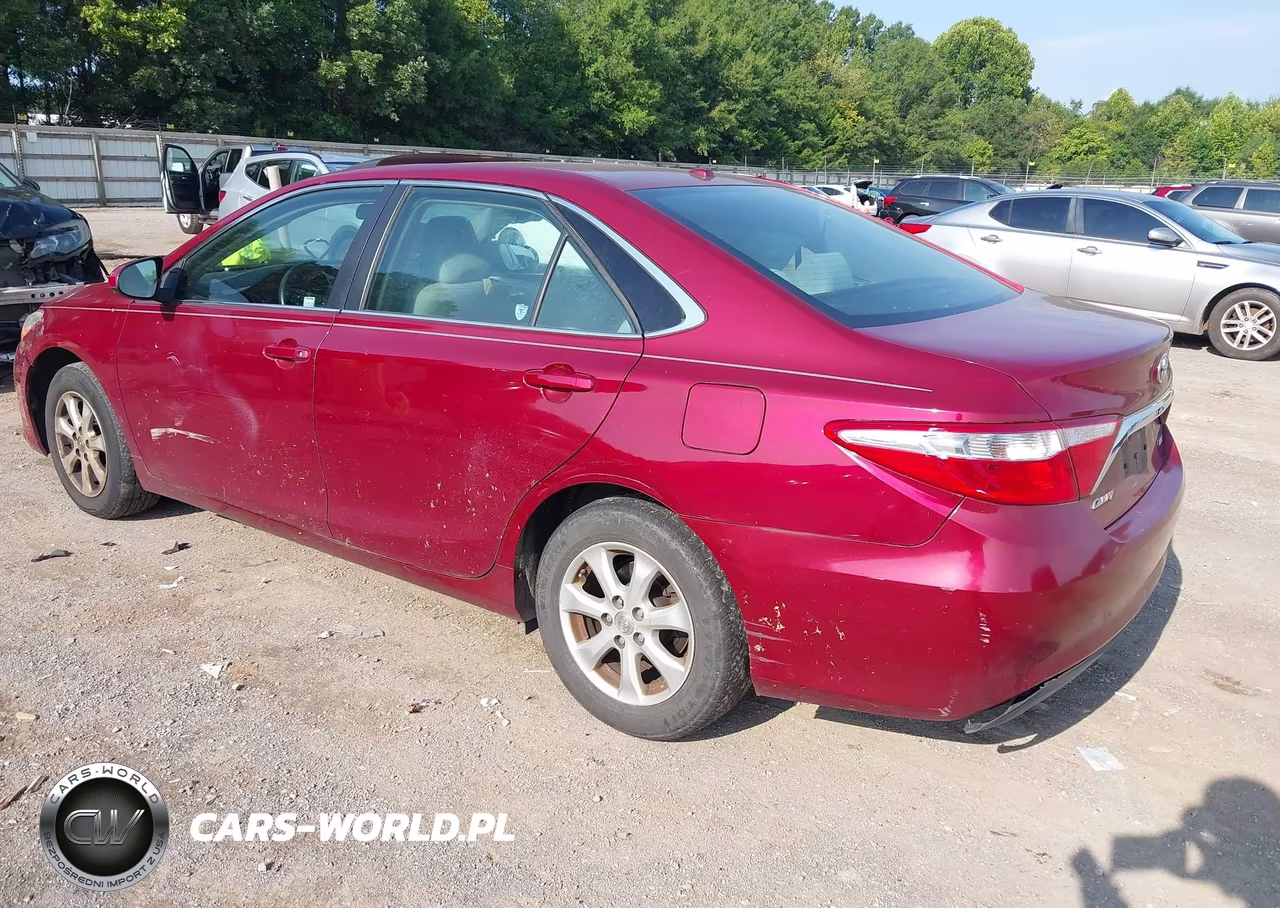2017 Toyota Camry Le VIN:4T1BF1FK0HU681556 - 3