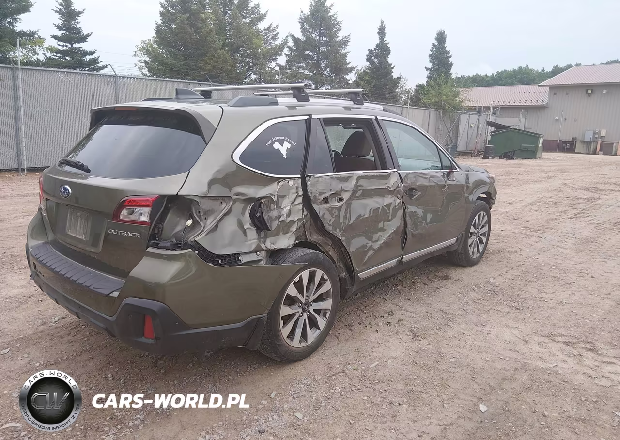 2018 Subaru Outback 2.5I Touring VIN:4S4BSATC4J3321355 - 4