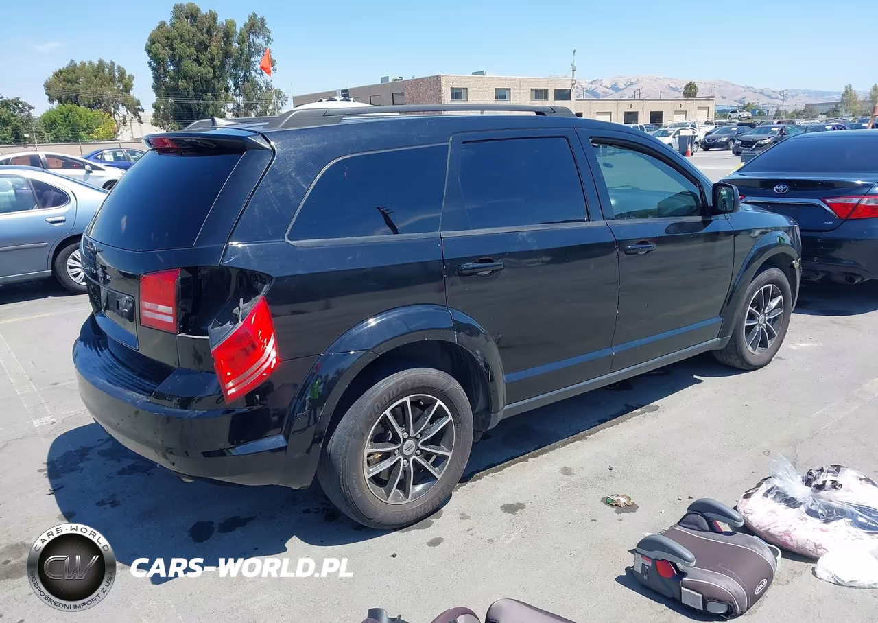 2018 Dodge Journey Se VIN:3C4PDCAB7JT509818 - 4