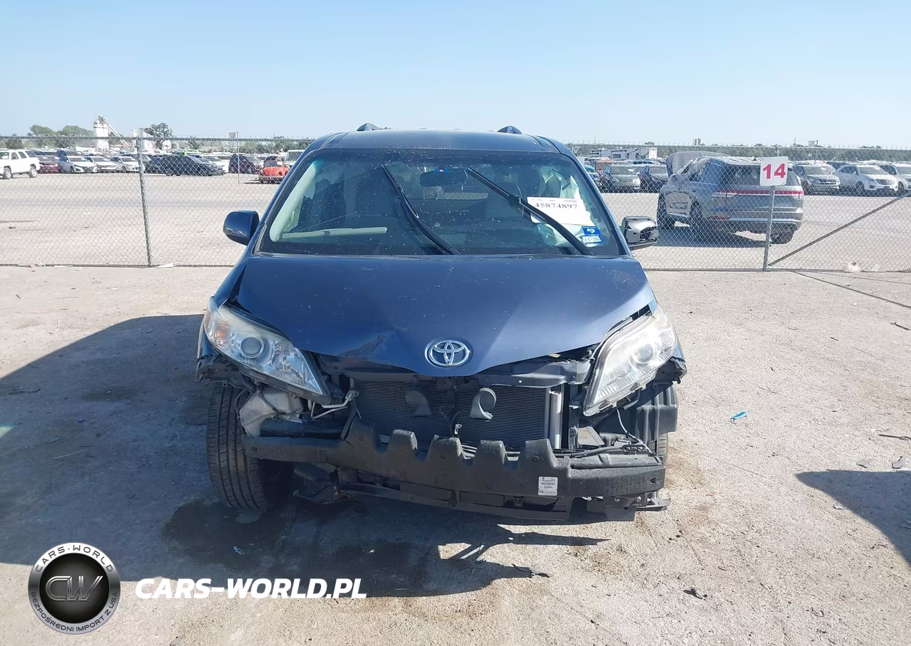 2015 Toyota Sienna Le 8 Passenger VIN:5TDKK3DC9FS618562 - 12