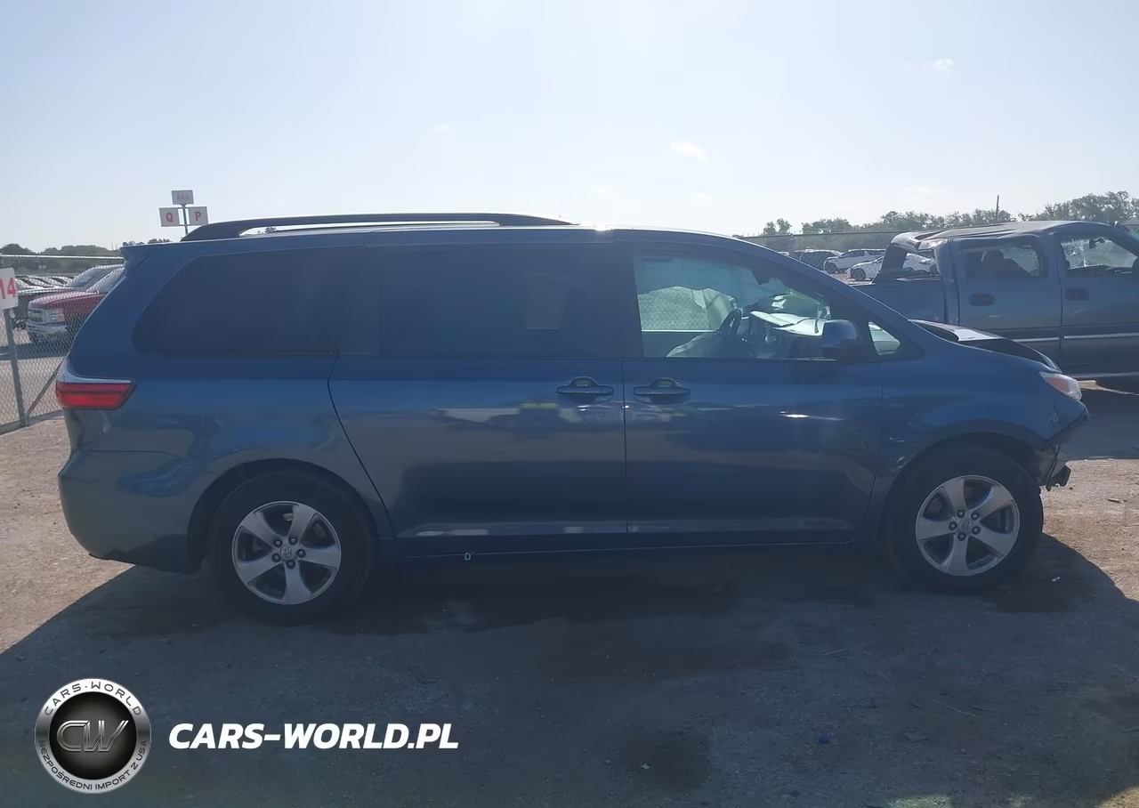 2015 Toyota Sienna Le 8 Passenger VIN:5TDKK3DC9FS618562 - 13