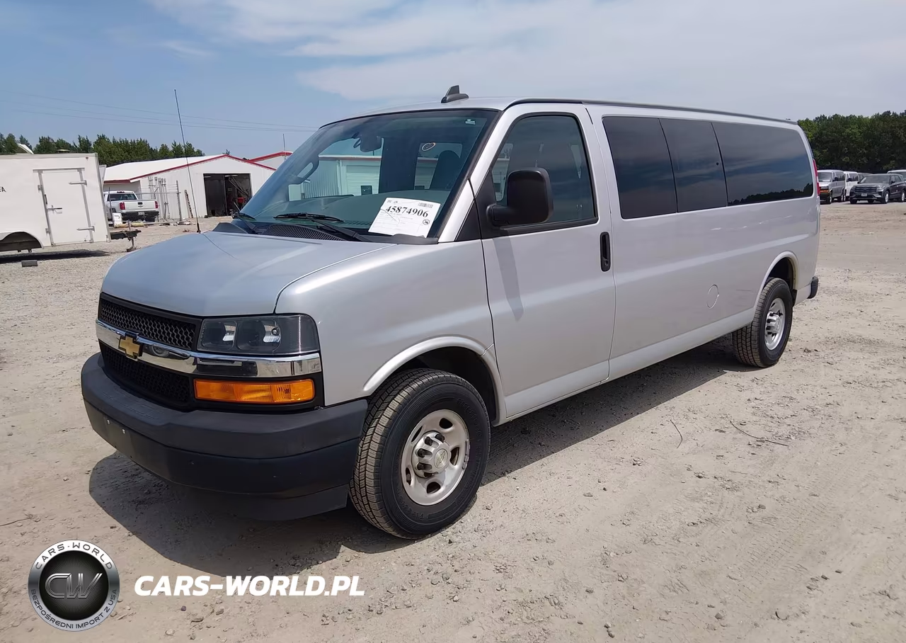 2020 Chevrolet Express Passenger Rwd 3500 Extended Wheelbase Ls VIN:1GAZGNFP9L1235833 - 2
