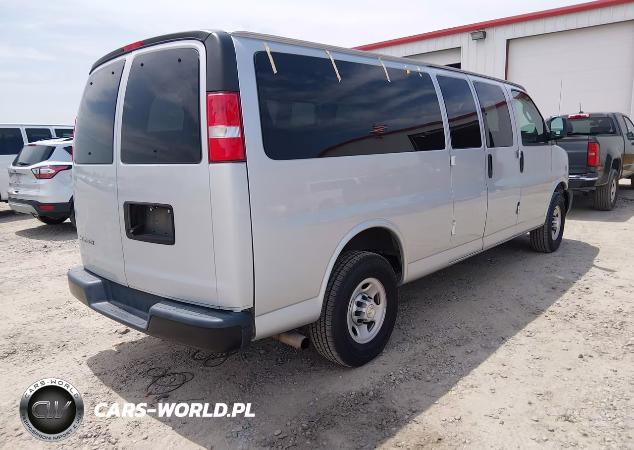 2020 Chevrolet Express Passenger Rwd 3500 Extended Wheelbase Ls VIN:1GAZGNFP9L1235833 - 4