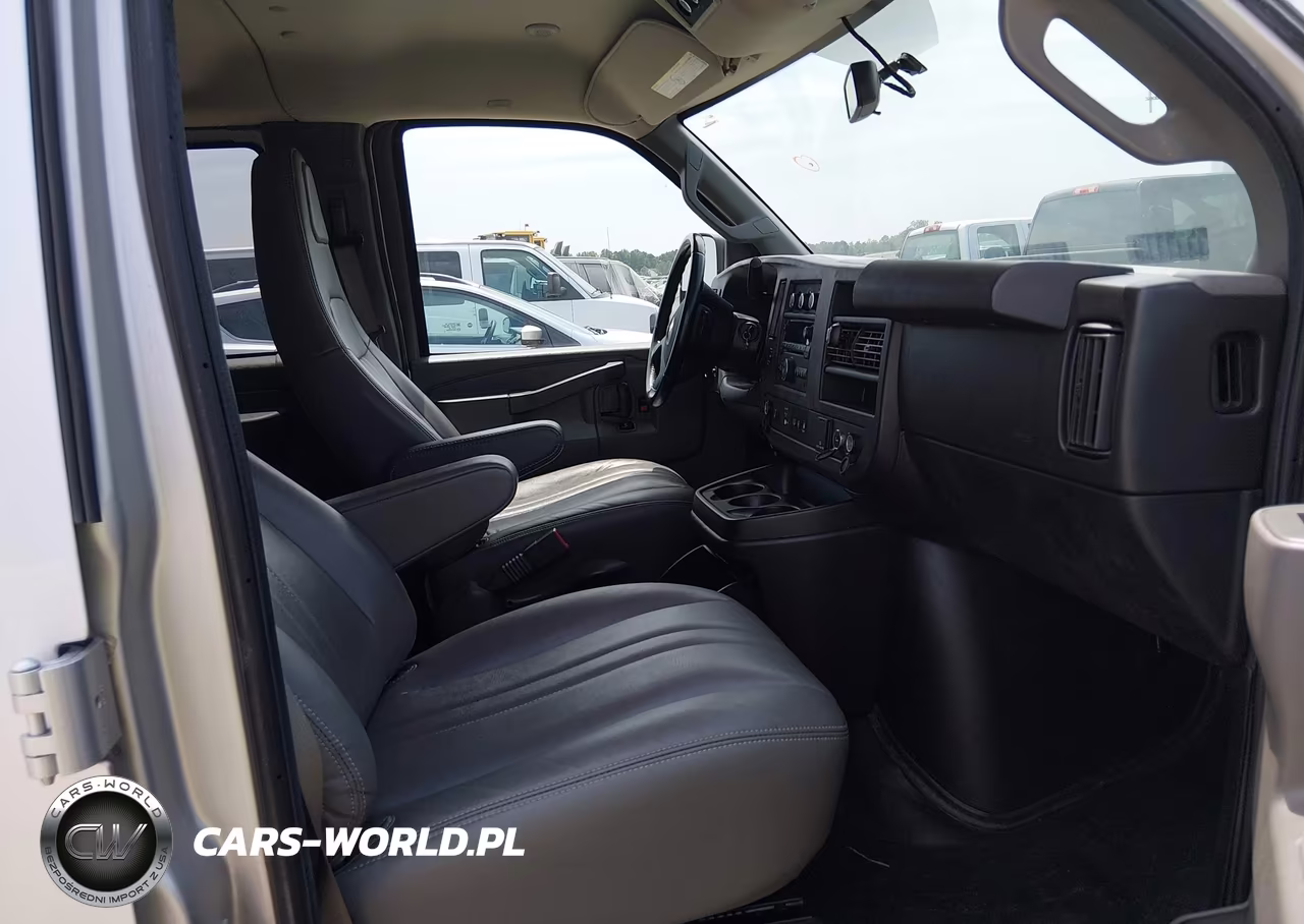 2020 Chevrolet Express Passenger Rwd 3500 Extended Wheelbase Ls VIN:1GAZGNFP9L1235833 - 5