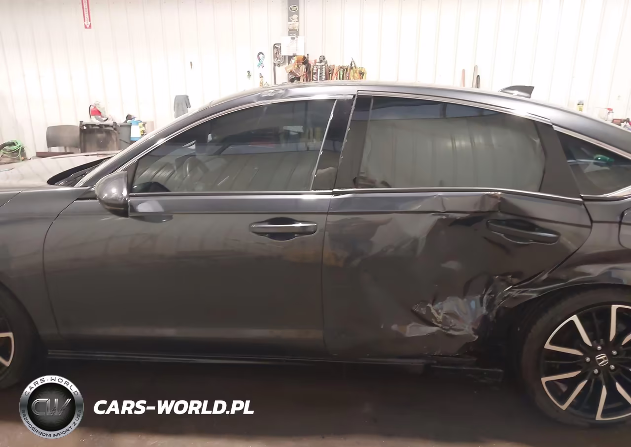 2024 Honda Accord Hybrid Touring VIN:1HGCY2F87RA089184 - 14