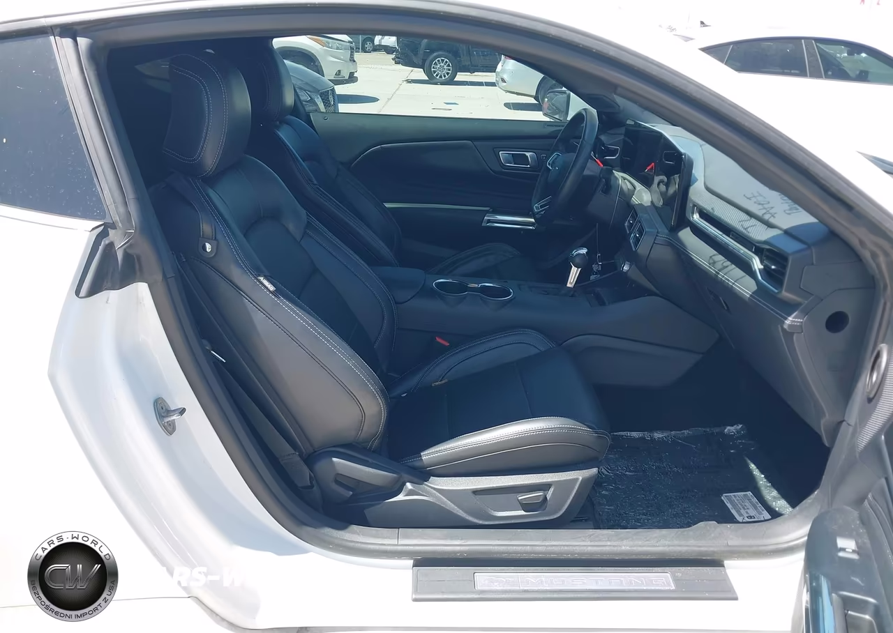 2024 Ford Mustang Ecoboost Premium Fastback VIN:1FA6P8TH4R5145702 - 5