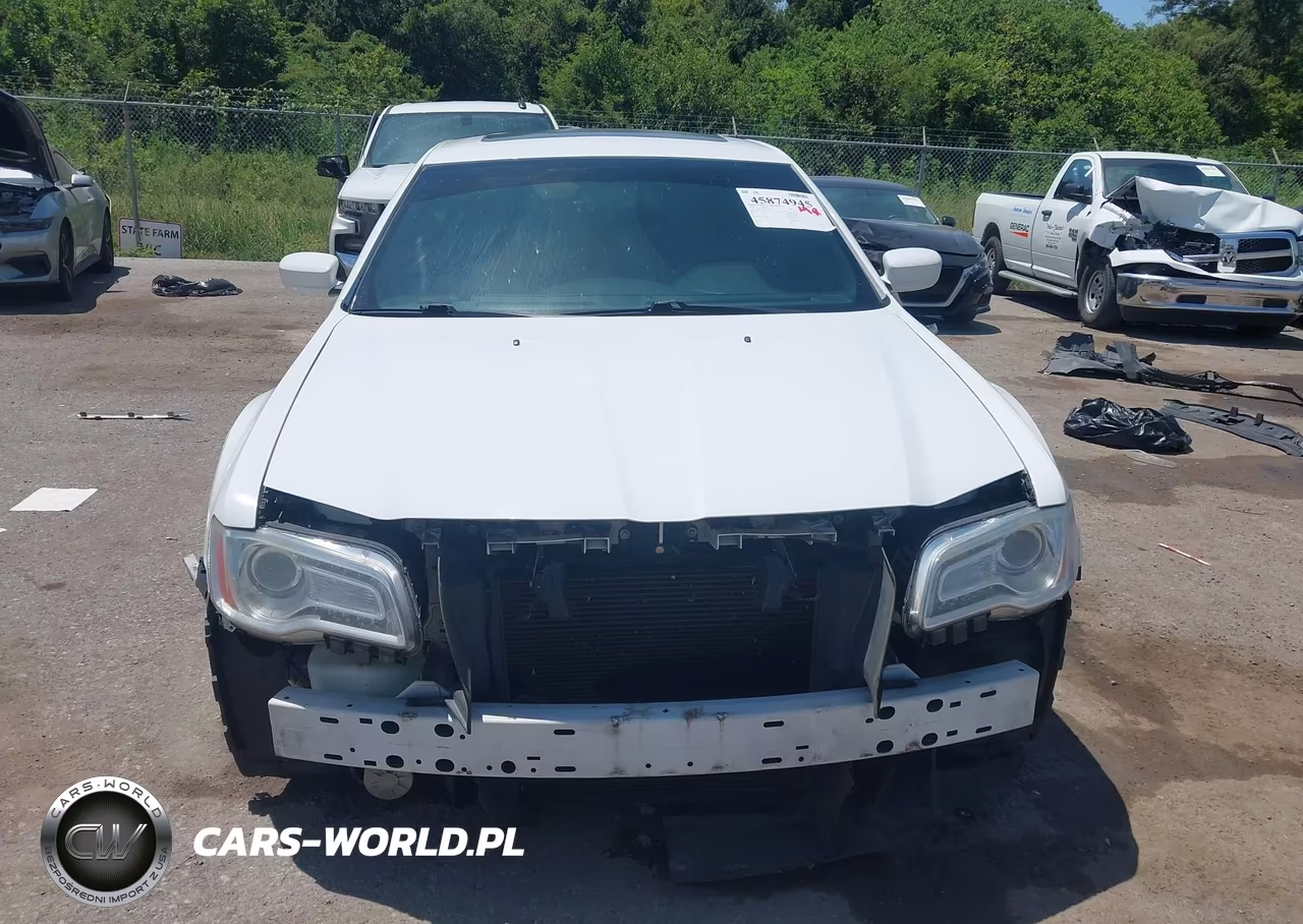 2014 Chrysler 300 VIN:2C3CCAAG9EH365192 - 12