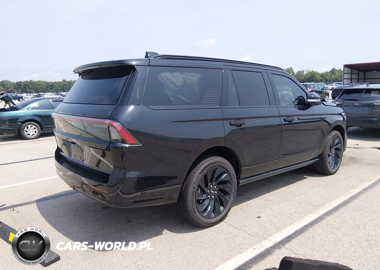 2026 Lincoln Navigator Reserve VIN:5LMJJ2LGXTEL02529 - 4