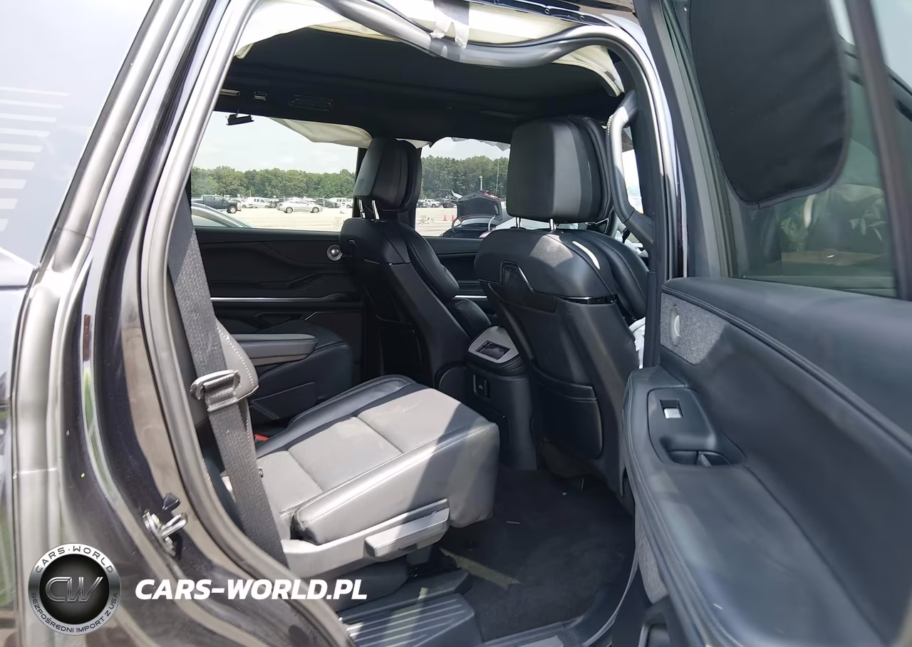 2026 Lincoln Navigator Reserve VIN:5LMJJ2LGXTEL02529 - 8