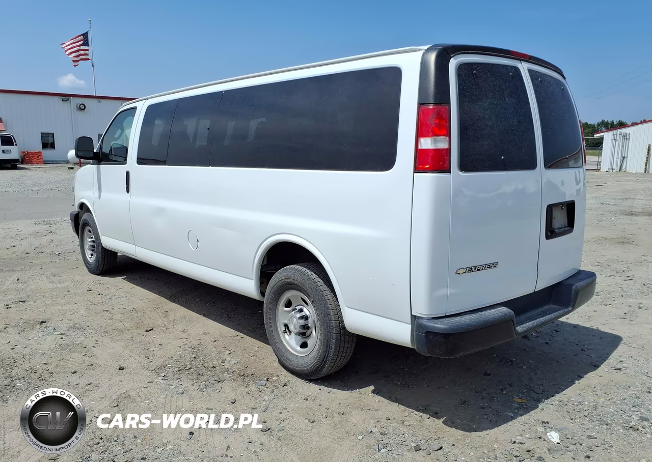 2020 Chevrolet Express Passenger Rwd 3500 Extended Wheelbase Ls VIN:1GAZGNFG8L1253725 - 3