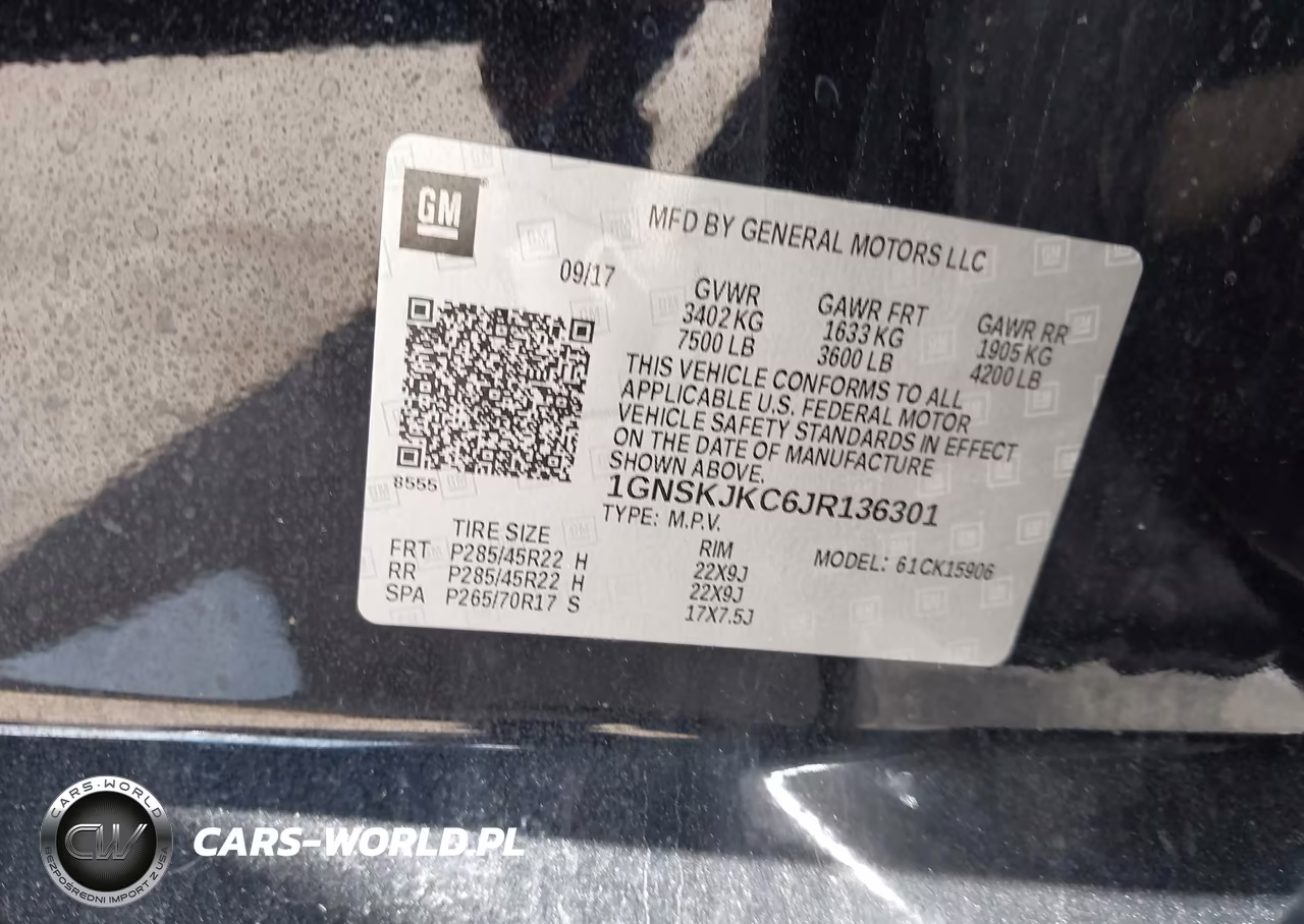 2018 Chevrolet Suburban Premier VIN:1GNSKJKC6JR136301 - 9
