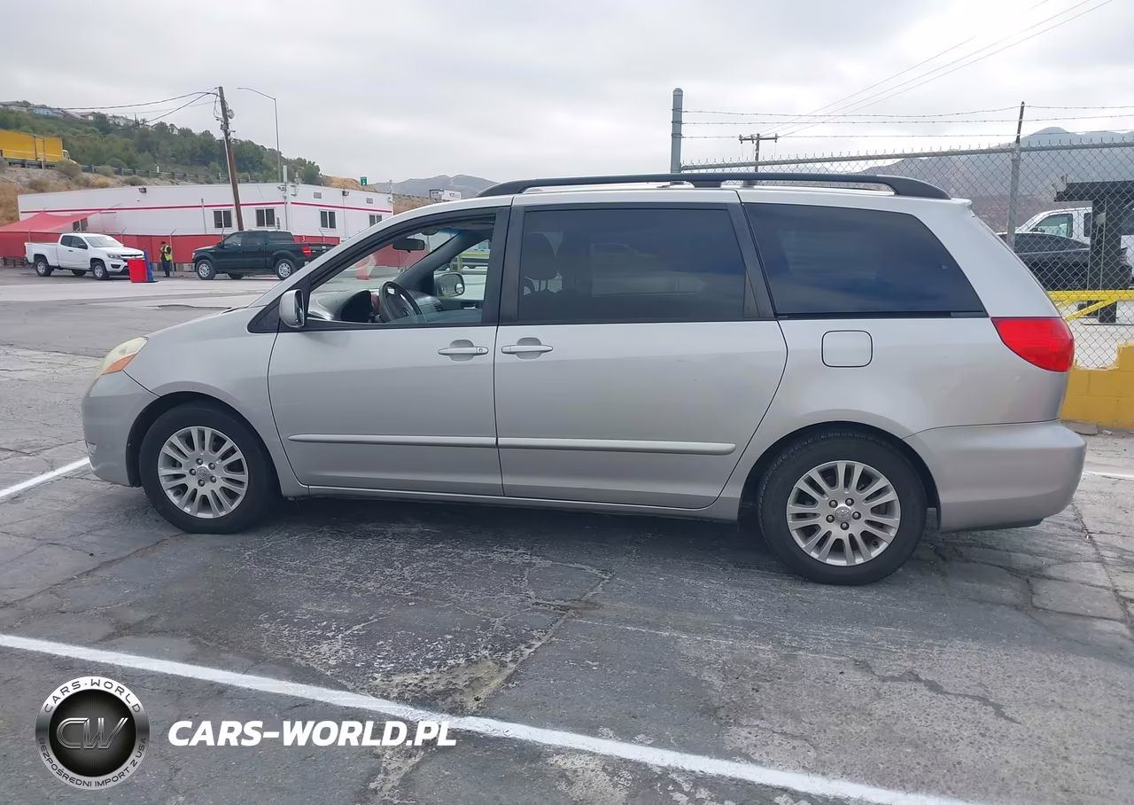 2010 Toyota Sienna Xle VIN:5TDYK4CC9AS318398 - 13
