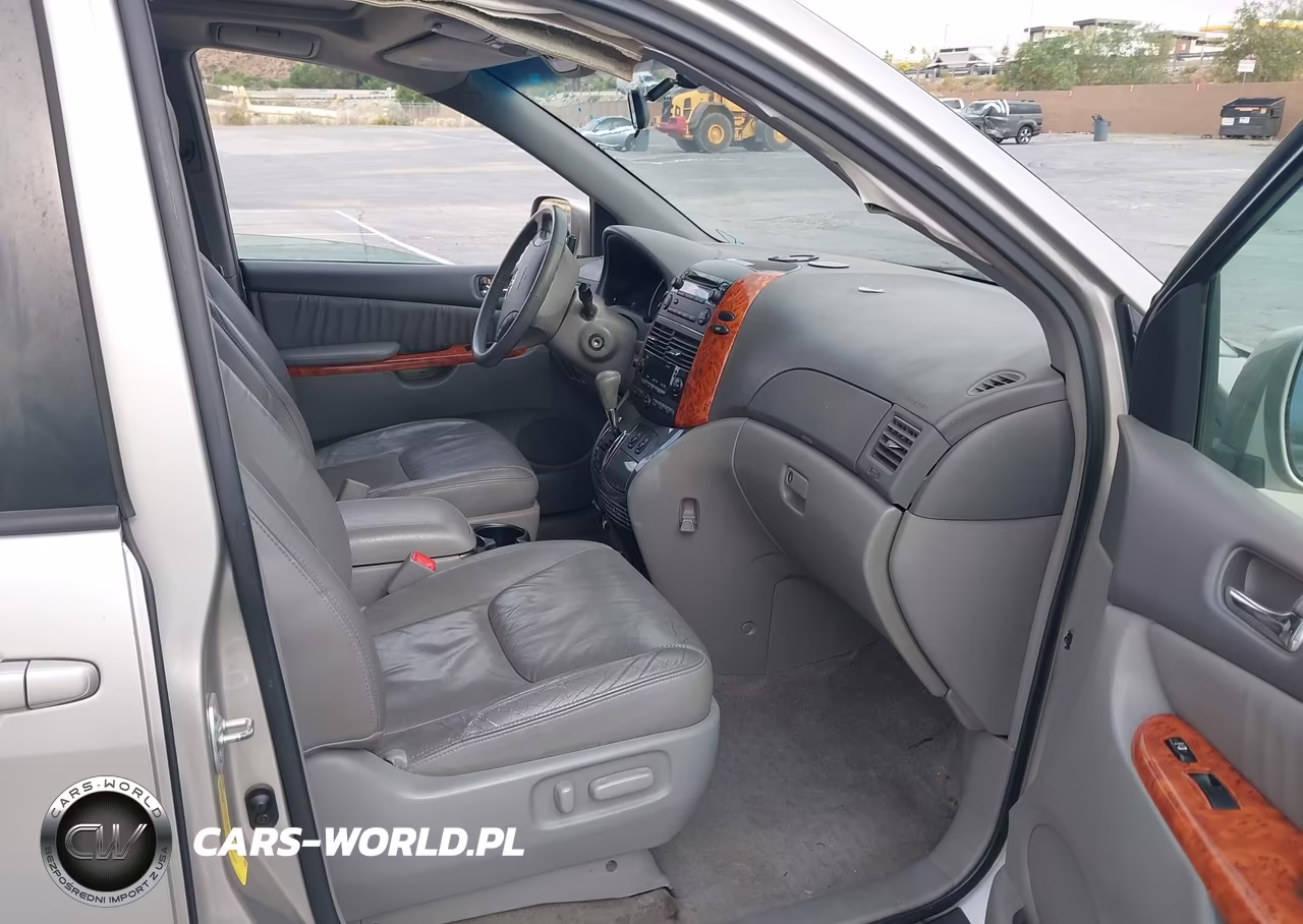 2010 Toyota Sienna Xle VIN:5TDYK4CC9AS318398 - 5