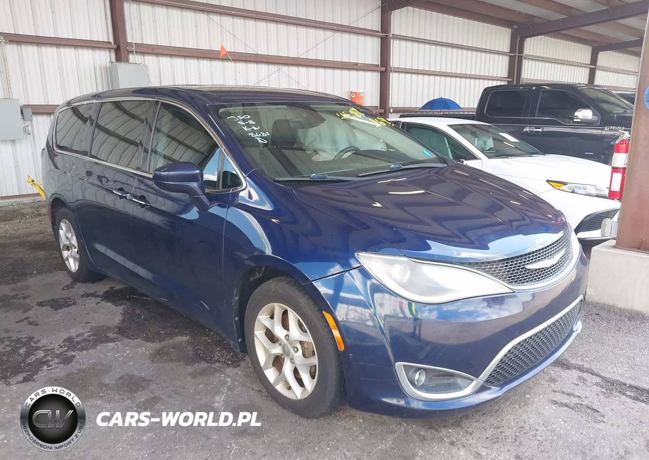 2018 Chrysler Pacifica Touring Plus