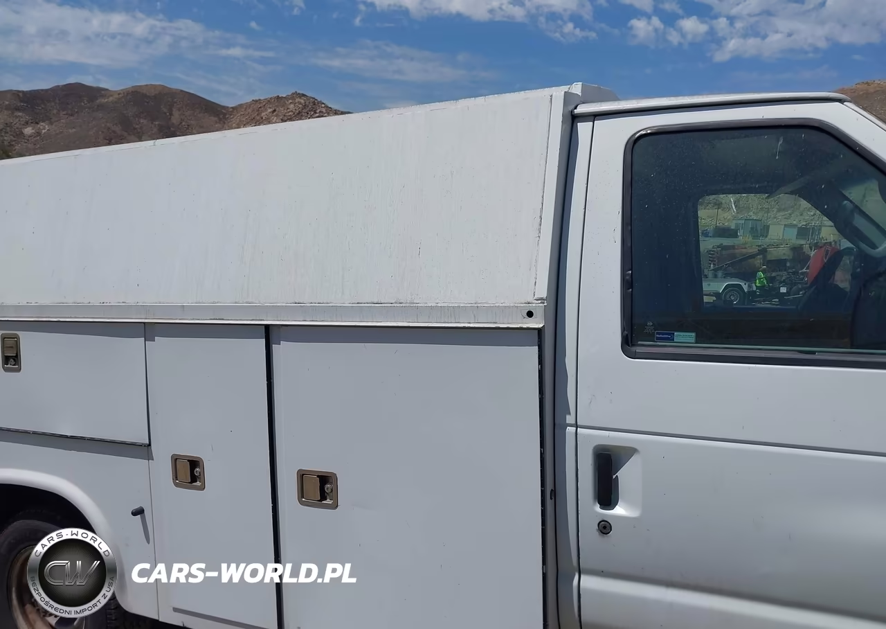 2011 Ford E-350 Cutaway VIN:1FDSE3FL7BDA62242 - 17