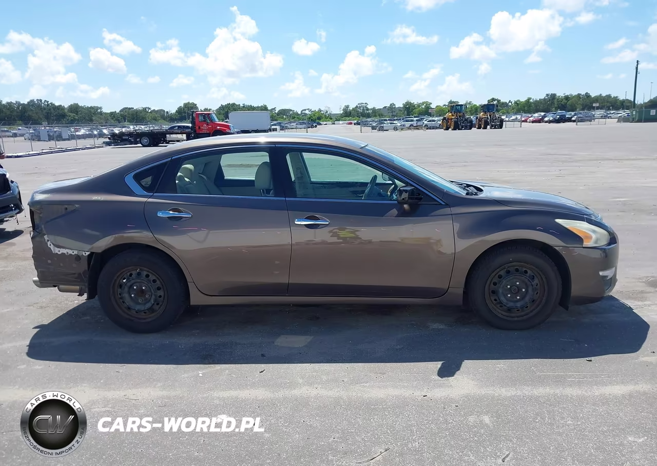 2014 Nissan Altima 2.5 S VIN:1N4AL3AP8EC165766 - 14