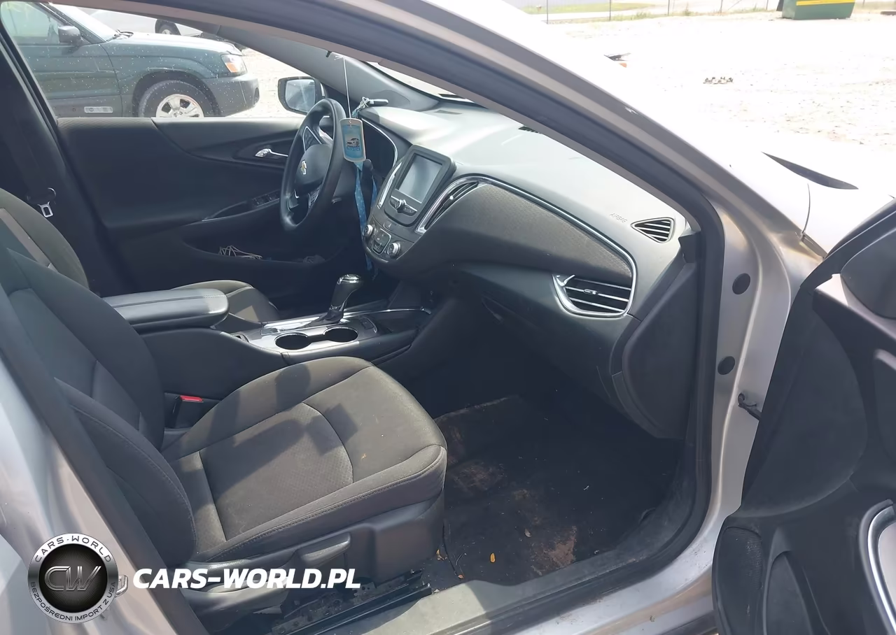2018 Chevrolet Malibu Lt VIN:1G1ZD5ST3JF249786 - 5
