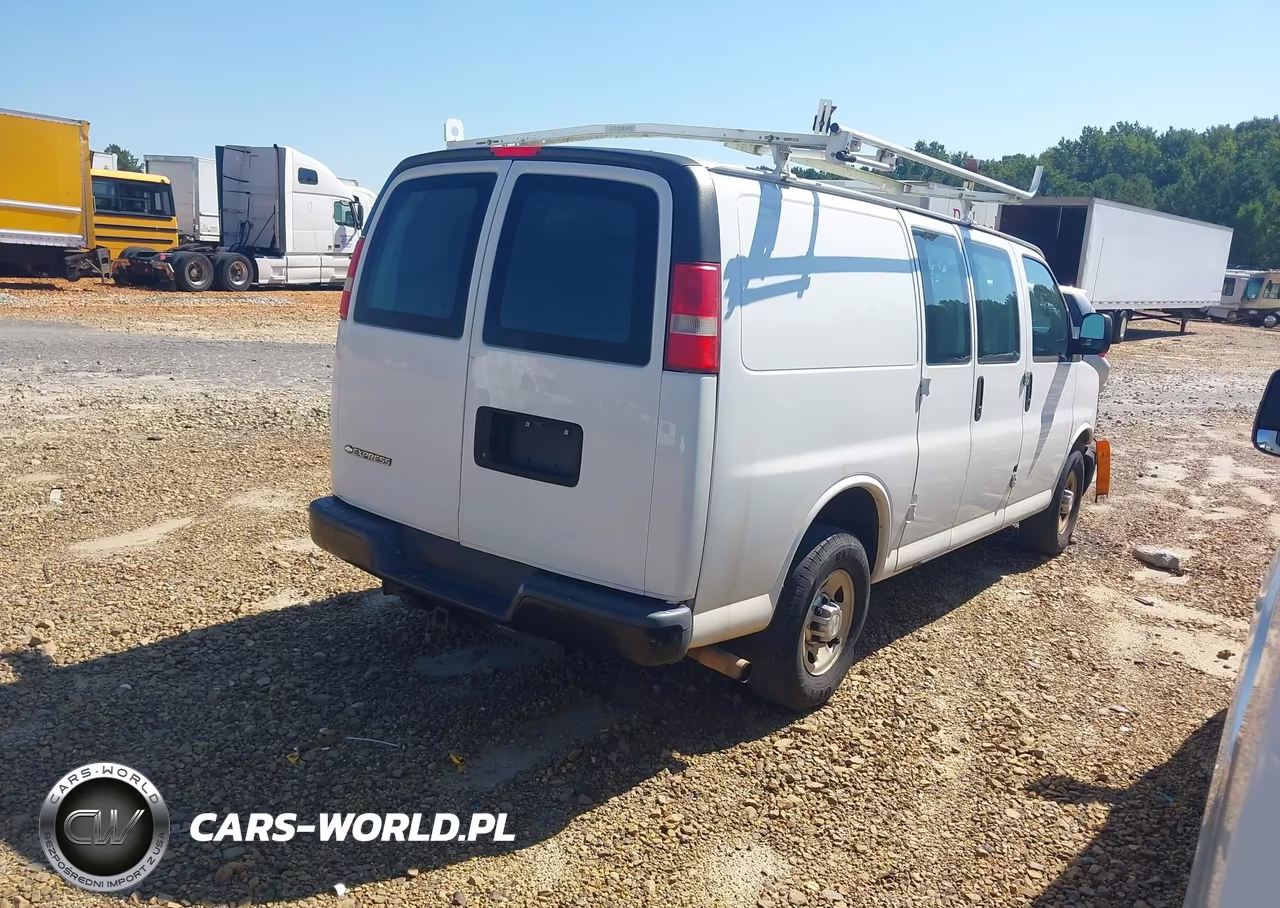 2016 Chevrolet Express 2500 Work Van VIN:1GCWGAFF8G1158341 - 4